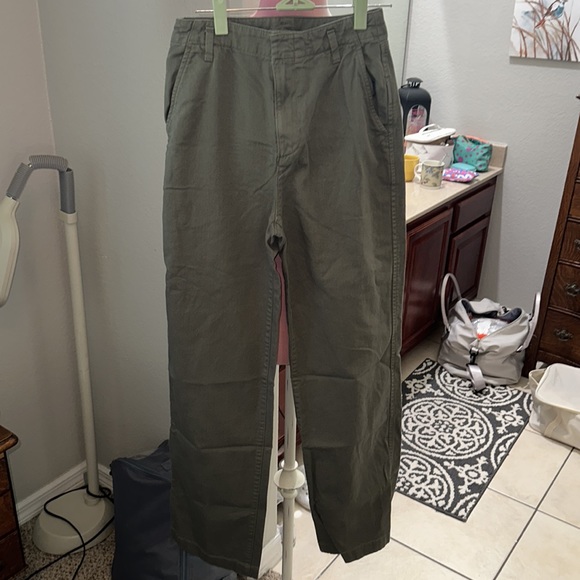 Gap Loose Khakis Washwell - Picture 4 of 5